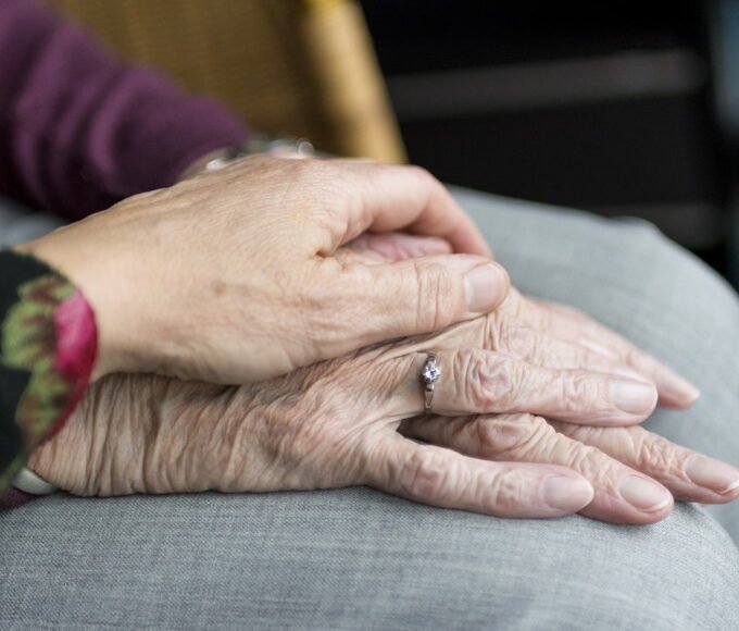 건강한 노년기를 위한 생활, 사회, 활동 팁 3가지