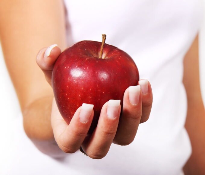 손톱건강 중요성 상태 진단 및 관리 팁