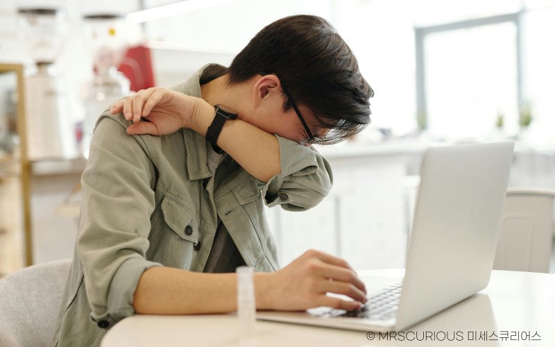 성인 백일해 증상, 멈추지 않는 기침 빨리 낫는 예방방법 3가지 3 성인 백일해 증상